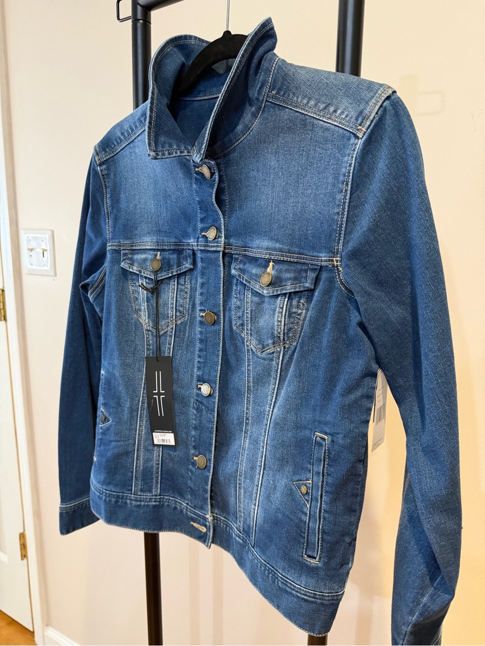 Liverpool Los Angeles Classic Blue Denim Jacket for Women - Timeless Jean Jacket